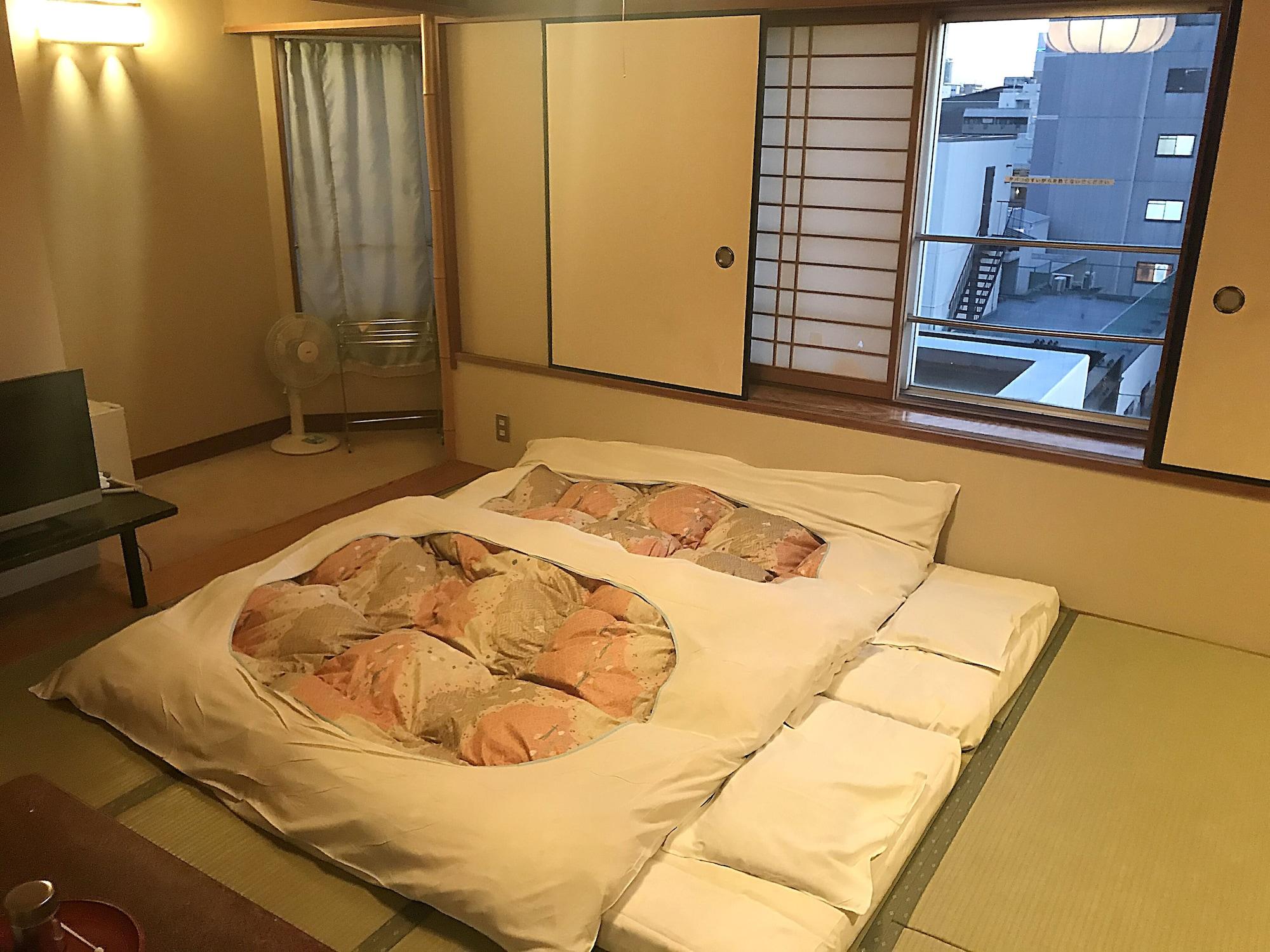 Osaka Ryokan Kuramoto Exterior photo