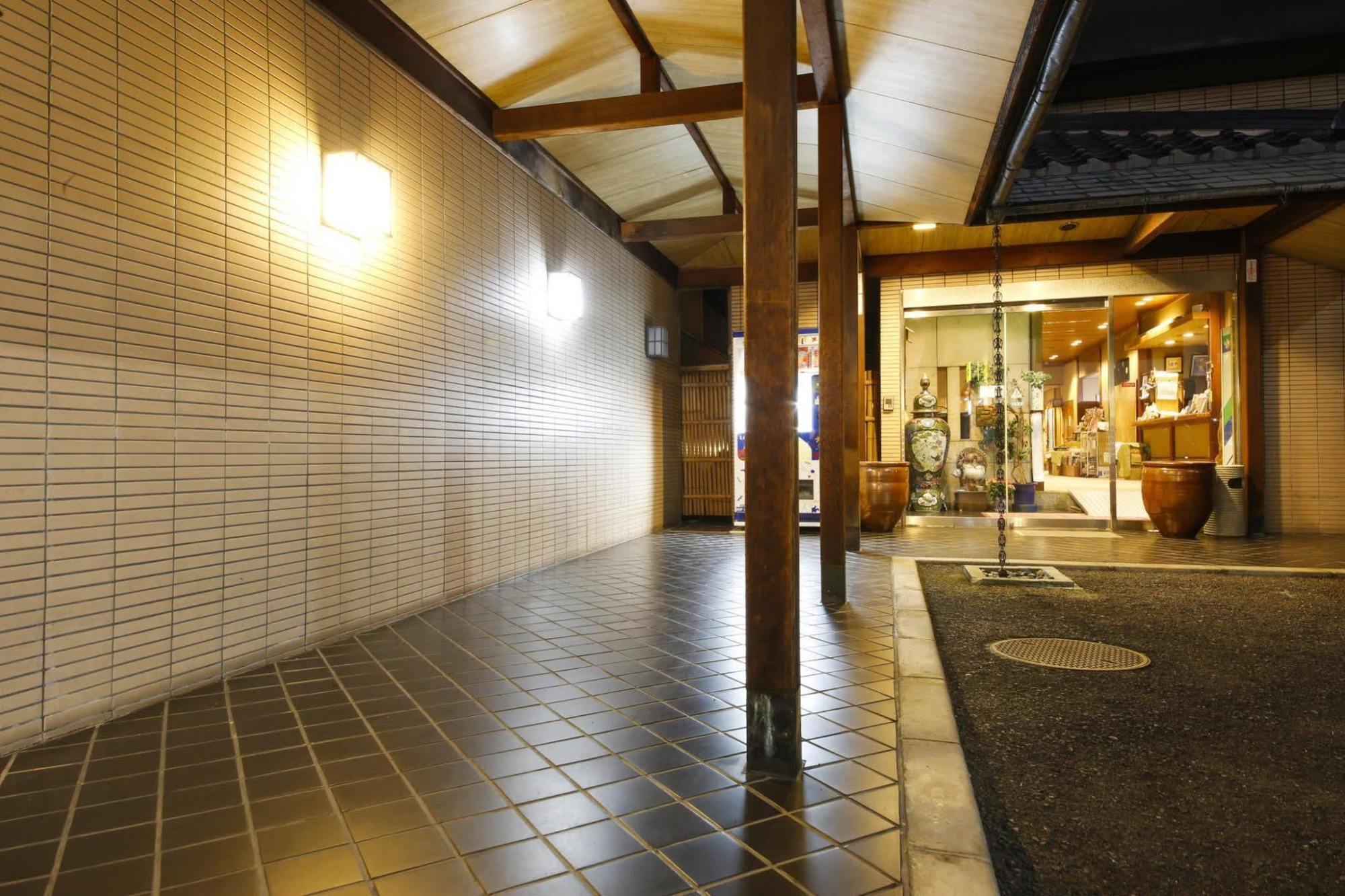 Osaka Ryokan Kuramoto Exterior photo
