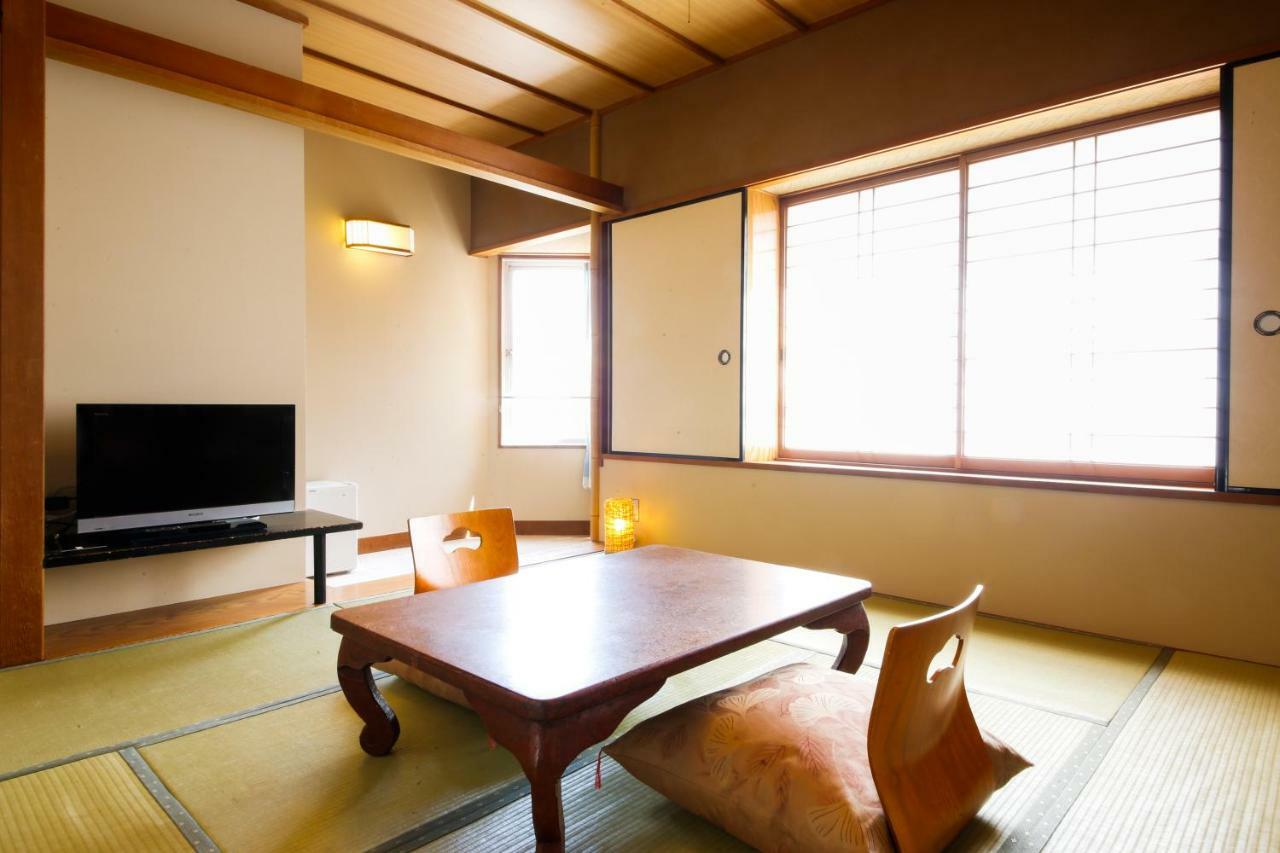 Osaka Ryokan Kuramoto Exterior photo