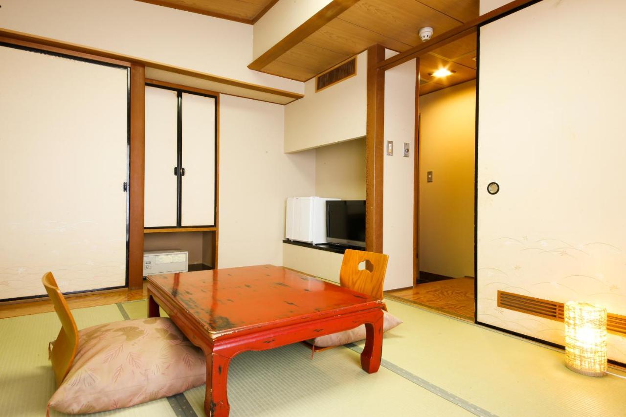 Osaka Ryokan Kuramoto Exterior photo
